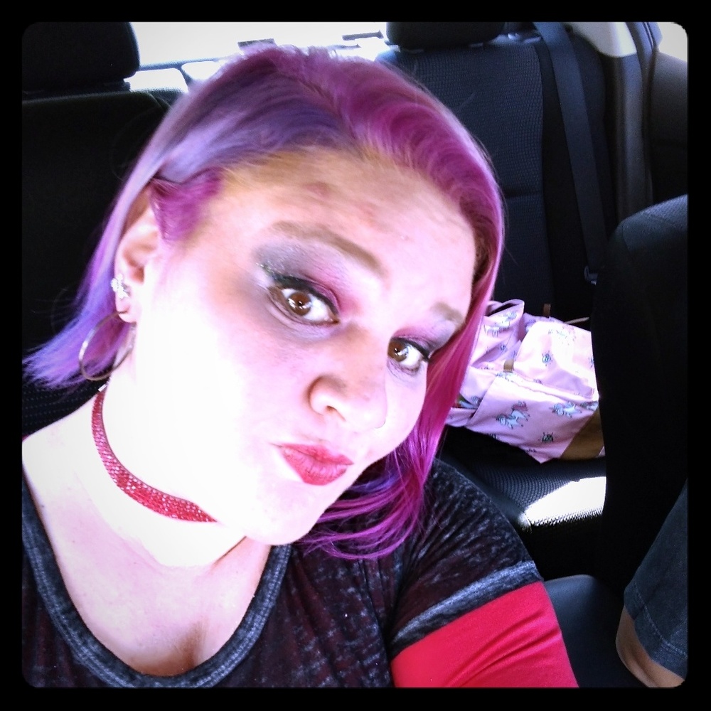 Meet your Posher, Lauren